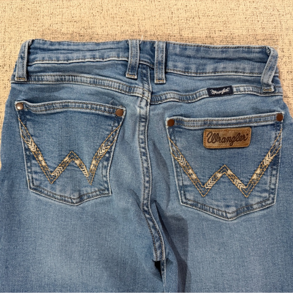 Wrangler Women's Boot Cut Jeans in Classic Blue - Picture 6 of 6